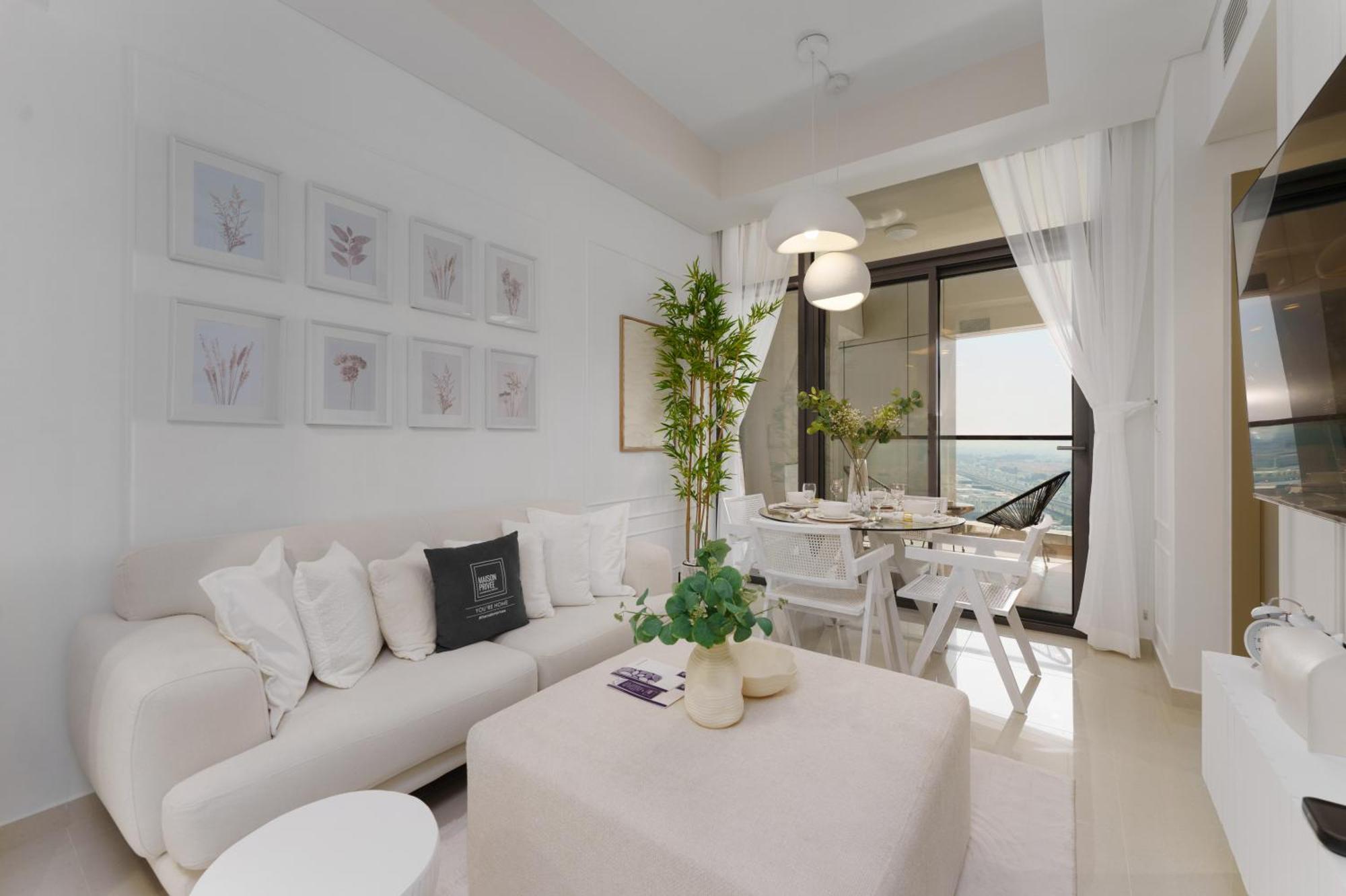 Maison Privee - Chic Retreat In Prime Location Apartment
